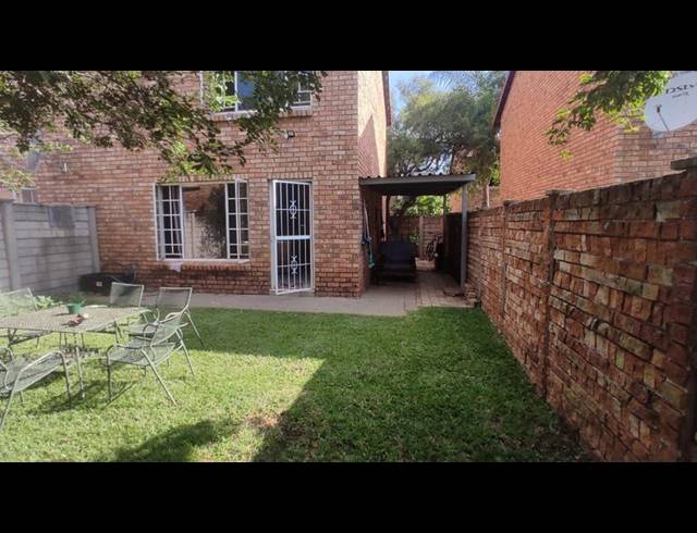 2 BEDROOM COMPLEX FOR SALE IN ANNLIN